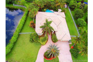 1560 SW 119th Terrace, Davie, FL 33325, Sold 09/07/16