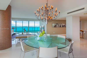 Add Building Entrance, 2127 Brickell Ave, Miami, FL 33129, Sold 06/27/17