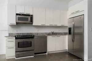 2001 Meridian Ave, Miami Beach, FL 33139, Sold 08/23/17