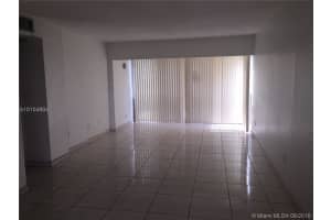 8897 Fontainebleau Blvd, Miami, FL 33172, Sold 02/09/17