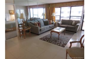 5225 Collins Ave, Miami, FL 33140, Sold 12/05/16