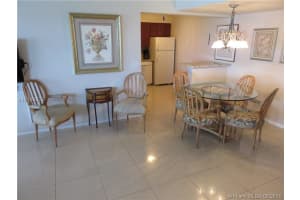 5225 Collins Ave, Miami, FL 33140, Sold 12/05/16