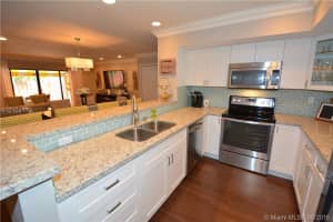7156 Ballantrae Ct, Hialeah, FL 33014, Sold 08/22/16
