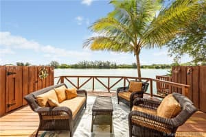 5053 SW 71st Pl, Miami, FL 33155, Sold 03/28/17