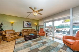 5053 SW 71st Pl, Miami, FL 33155, Sold 03/28/17