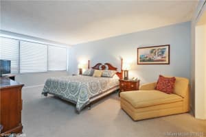 5225 Collins Ave, Miami, FL 33140, Sold 11/28/16