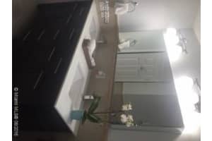 10100 NW 43rd Terrace, Doral, FL 33178, Sold 08/11/16