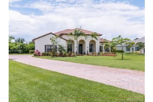 12580 SW 15th Manor, Davie, FL 33325, Sold 08/23/16