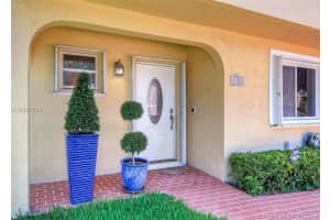 1121 SE 5th Ct, Dania Beach, FL 33004, Sold 08/15/16