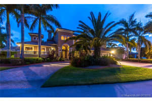 2901 E Stonebrook Cir, Davie, FL 33330, Sold 09/26/16