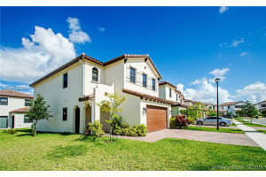 3588 SW 91st Way, Pembroke Pines, FL 33025, Sold 06/01/17