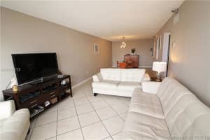3200 Collins Ave, Miami, FL 33140, Sold 09/30/16