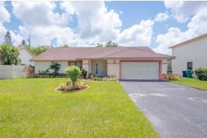 2461 Riverdale Dr N, Miramar, FL 33025, Sold 09/02/16