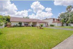 2461 Riverdale Dr N, Miramar, FL 33025, Sold 09/02/16