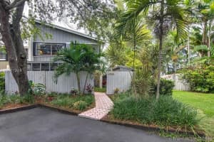 7033 SW 53rd Ln, Miami, FL 33155, Sold 11/30/16