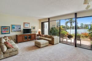 7033 SW 53rd Ln, Miami, FL 33155, Sold 11/30/16
