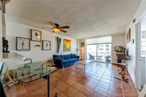 345 Ocean Dr, Miami Beach, FL 33139, Sold 01/20/17