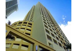 170 SE 14th St, Miami, FL 33131, Sold 10/05/16