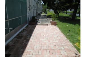 101 NW 204th St, Miami, FL 33169, Sold 10/11/16