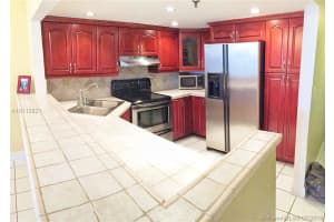 2625 Collins Ave, Miami, FL 33140, Sold 09/26/16