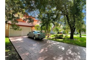 10375 NW 43rd Terrace, Doral, FL 33178, Sold 11/18/16