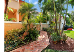 10375 NW 43rd Terrace, Doral, FL 33178, Sold 11/18/16