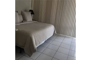 1408 Brickell Bay Dr # 907, Miami, FL 33131, Sold 08/19/16