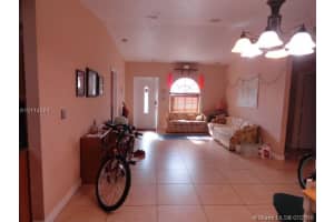 17242 NW 73rd Ave, Hialeah, FL 33015, Sold 09/09/16