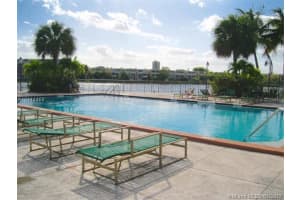 9167 Fontainebleau Blvd, Miami, FL 33172, Sold 03/22/17