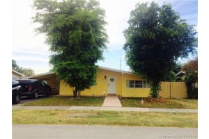21111 NE 25th Ct, Miami, FL 33180, Sold 01/31/17