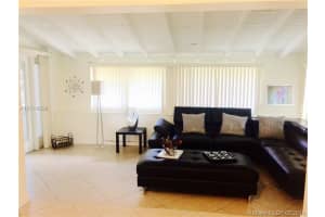 21111 NE 25th Ct, Miami, FL 33180, Sold 01/31/17
