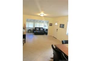 21111 NE 25th Ct, Miami, FL 33180, Sold 01/31/17
