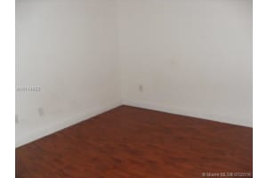 10060 NW 6th Ln, Miami, FL 33172, Sold 08/29/16