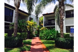 9439 Fontainebleau Blvd, Miami, FL 33172, Sold 09/05/16