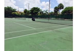 9439 Fontainebleau Blvd, Miami, FL 33172, Sold 09/05/16