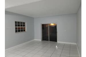 10030 Hammocks Blvd, Miami, FL 33196, Sold 09/30/16