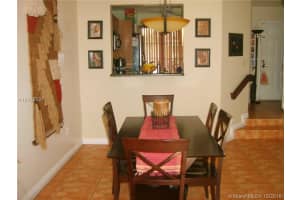 8230 NW 10th St, Miami, FL 33126, Sold 02/01/17