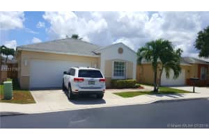 240 W Riverbend Dr, Sunrise, FL 33326, Sold 11/01/16