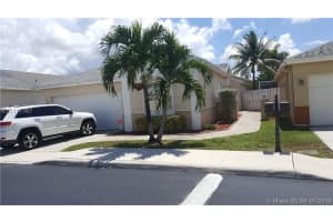 240 W Riverbend Dr, Sunrise, FL 33326, Sold 11/01/16