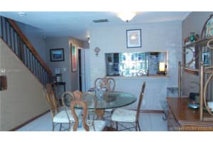 2700 S Oakland Forest Dr, Oakland Park, FL 33309, Sold 11/14/16