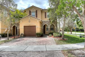 824 SW 154th Ct, Miami, FL 33194, Sold 09/08/16