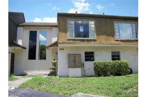 8009 Lagos De Campo Blvd j4, Tamarac, FL 33321, Sold 08/23/16