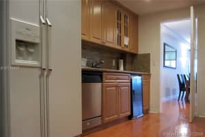 5255 Collins Ave #11b, Miami, FL 33140, Sold 05/21/18