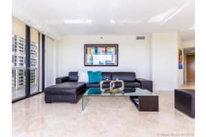 20185 E Country Club Dr, Miami, FL 33180, Sold 10/14/16