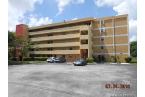 9280 Fontainebleau Blvd, Miami, FL 33172, Sold 12/05/16