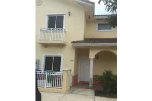 7458 NW 179th Terrace, Hialeah, FL 33015, Sold 08/29/16
