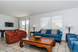 834 Ocean Dr, Miami Beach, FL 33139, Sold 02/28/17