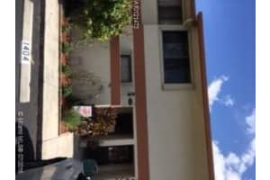 4228 SW 70th Terrace, Davie, FL 33314, Sold 09/16/16