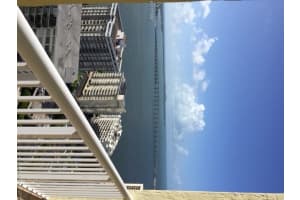 170 SE 14th St, Miami, FL 33131, Sold 04/25/17
