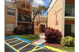 6296 NW 186th St, Hialeah, FL 33015, Sold 10/03/16